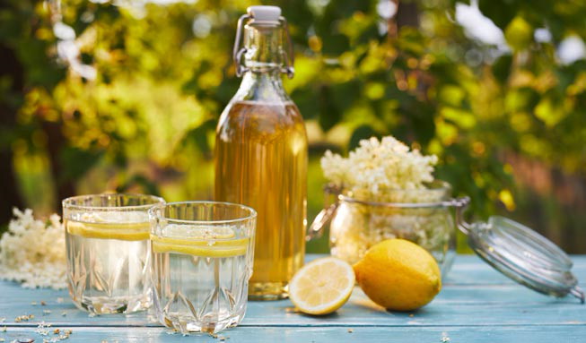 Hausgemachter Sirup (Holunder, 0.5 l)